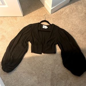 HELLO MOLLY black, long sleeve crop